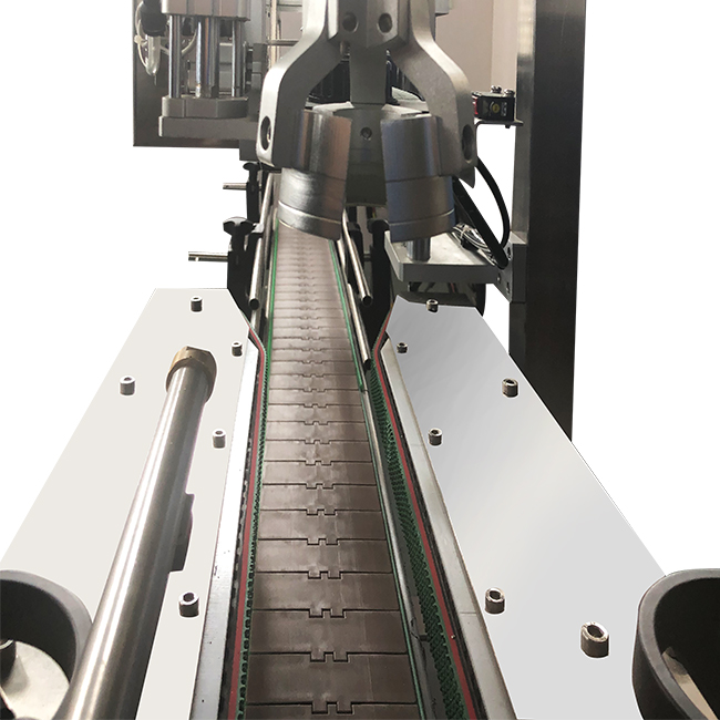 Following Type Capping Machine